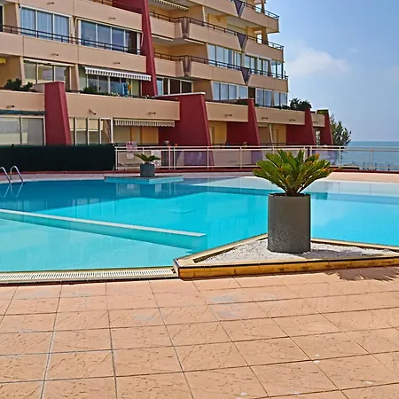 T2 Renove Avec Terrasse Et Piscine, Acces Direct A - Fr-1-472a-302 * Sete