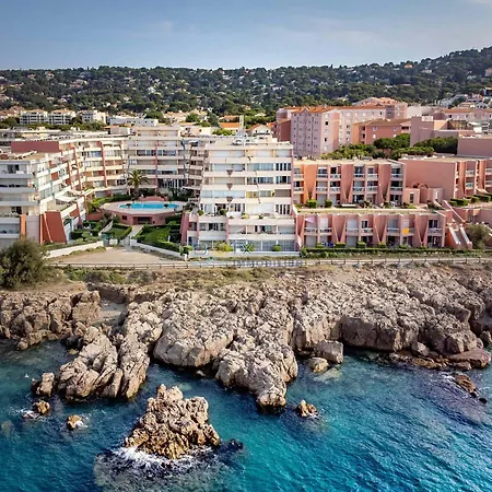 T2 Renove Avec Terrasse Et Piscine, Acces Direct A - Fr-1-472a-302 Apartment *